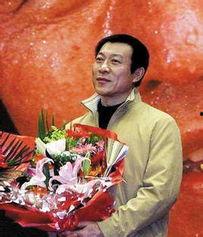 演员冯国庆,演艺生涯中的光影岁月