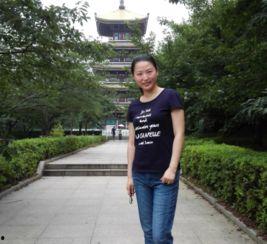 演员雷娟,光影交织，演绎人生百态