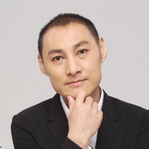 曹征个人资料图片,光影交织的艺术人生