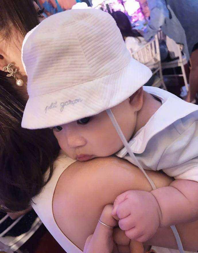 网红雪梨老公背景,揭秘网红背后的神秘商业帝国